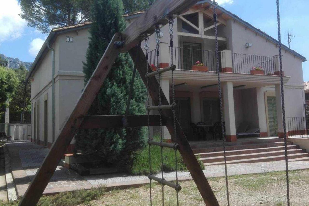Xalet De La Muntanya El Brucmontserrat Exterior foto